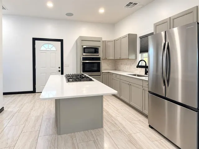 Photo 2 — 1606 E Highland Street, Shawnee, OK 74801