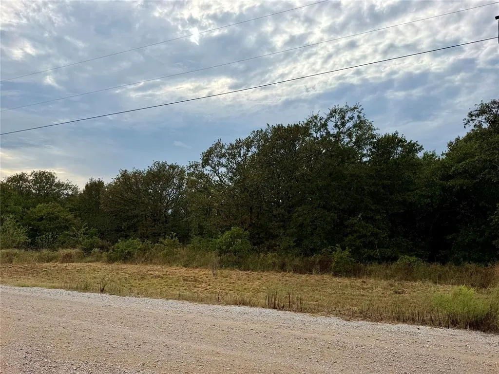 Photo 2 — 9660 Aberdeen Street, Lexington, OK 73051