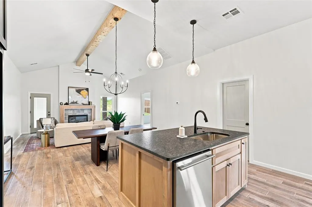 Photo 5 — 4817 Misty Wood Lane, Mustang, OK 73064