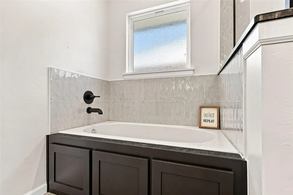 Photo 24 — 4817 Misty Wood Lane, Mustang, OK 73064