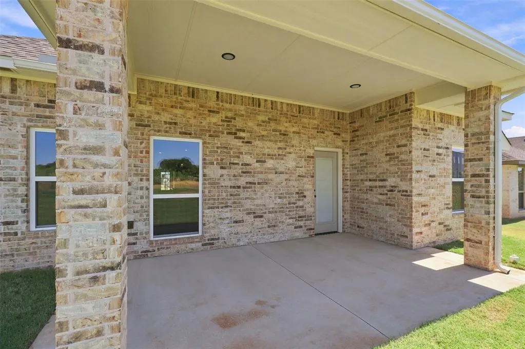 Photo 39 — 4817 Misty Wood Lane, Mustang, OK 73064