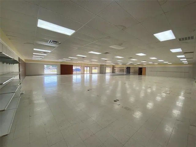 Photo 5 — 2821 W 3rd Street, Elk City, OK 73644