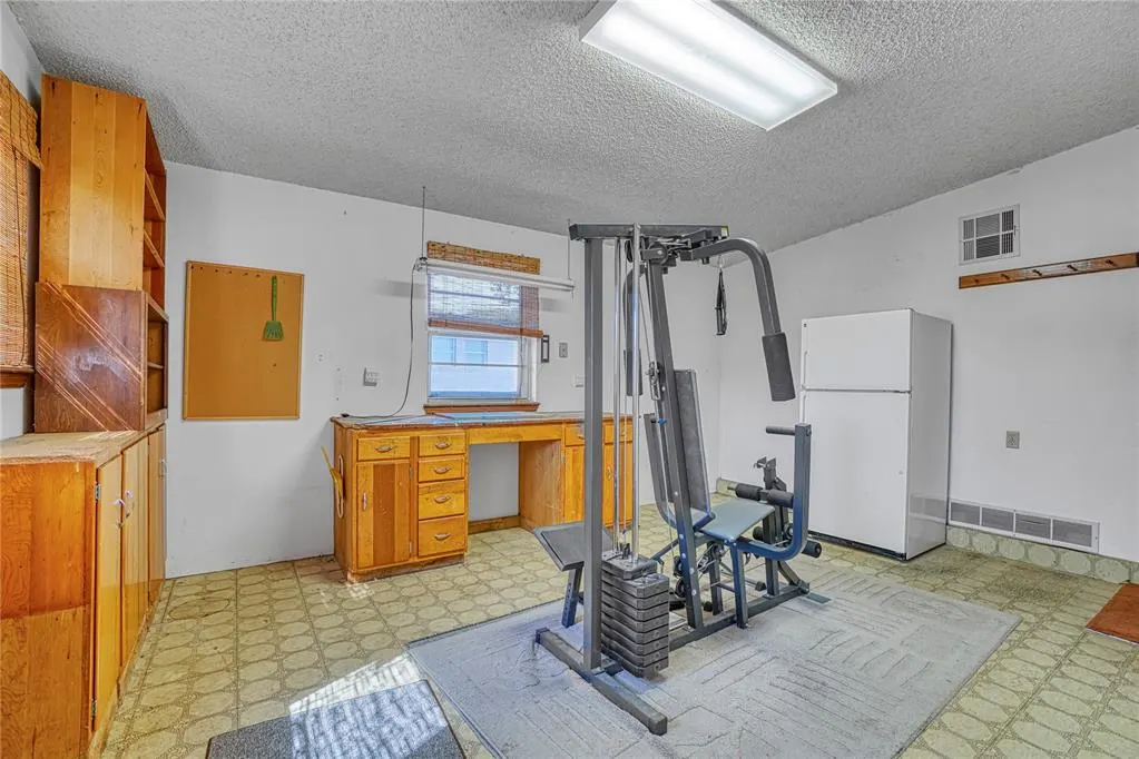 Photo 28 — 1909 N Flamingo Lane, Altus, OK 73521