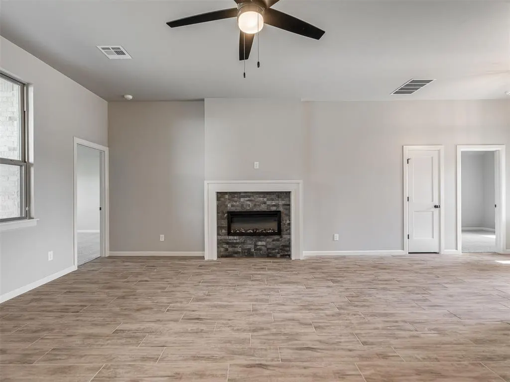 Photo 9 — 4901 Misty Wood Lane, Mustang, OK 73064