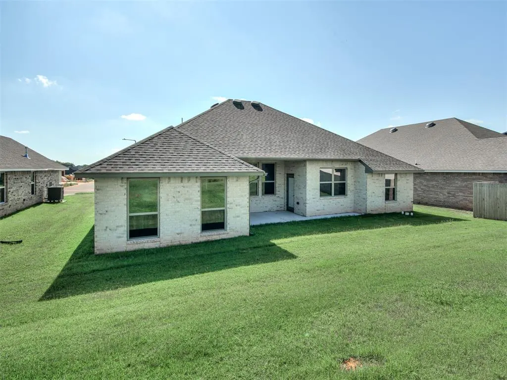Photo 30 — 4901 Misty Wood Lane, Mustang, OK 73064