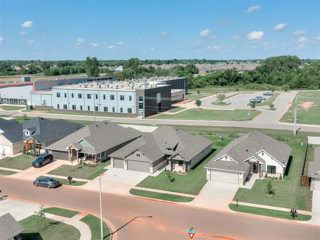 Photo 34 — 4901 Misty Wood Lane, Mustang, OK 73064