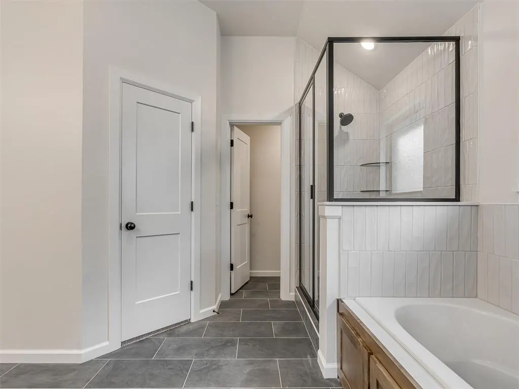 Photo 12 — 4913 Misty Wood Lane, Mustang, OK 73064
