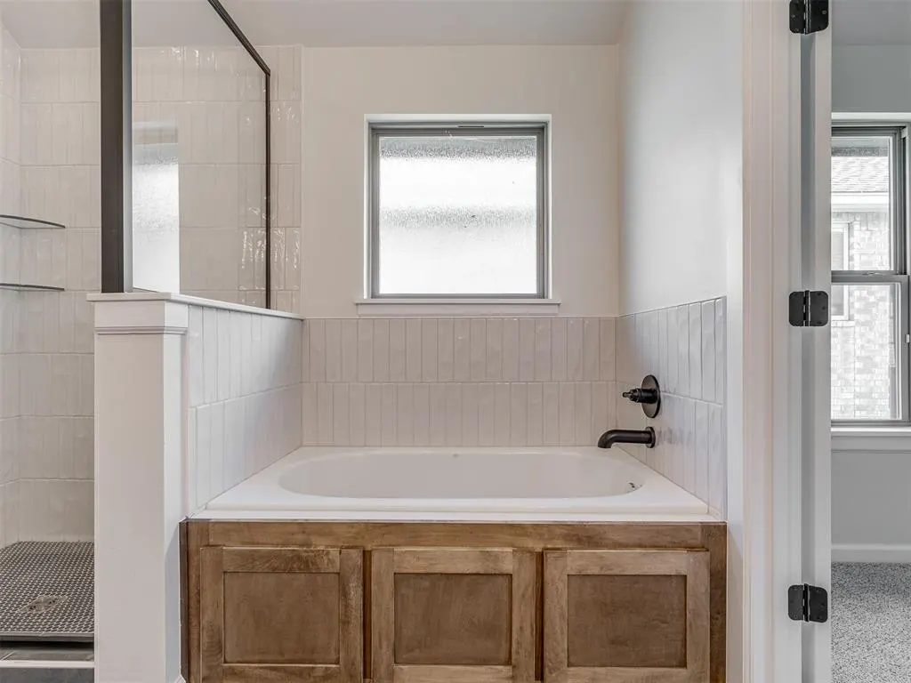 Photo 14 — 4913 Misty Wood Lane, Mustang, OK 73064
