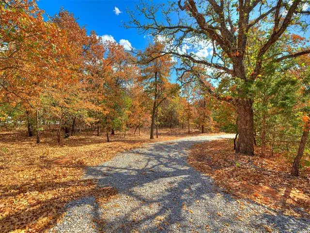 Photo 3 — 10422 236th Street, Blanchard, OK 73010