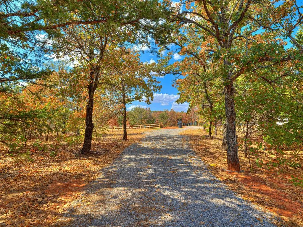 Photo 25 — 10422 236th Street, Blanchard, OK 73010