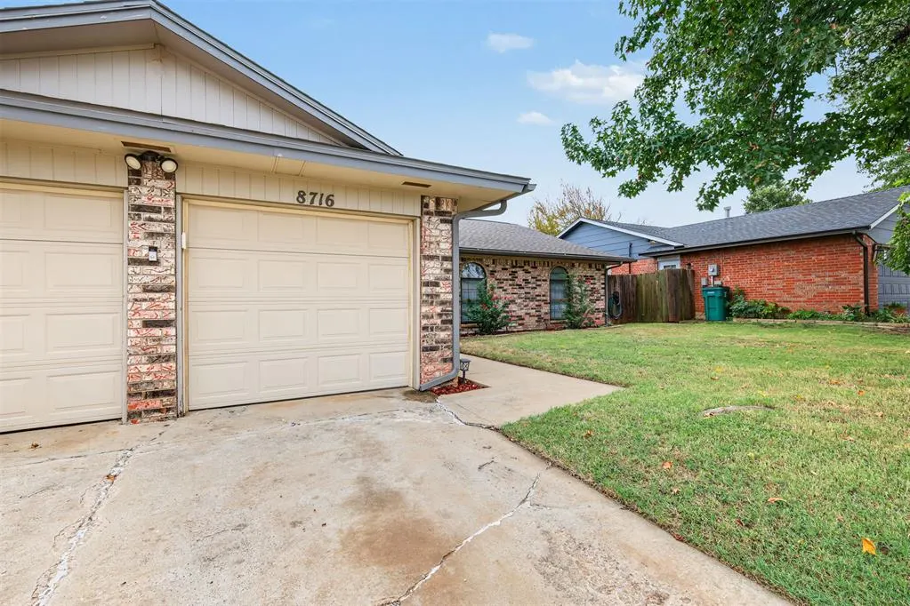 Photo 4 — 8716 Cord Avenue, Oklahoma City, OK 73132