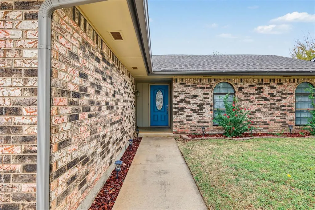 Photo 5 — 8716 Cord Avenue, Oklahoma City, OK 73132