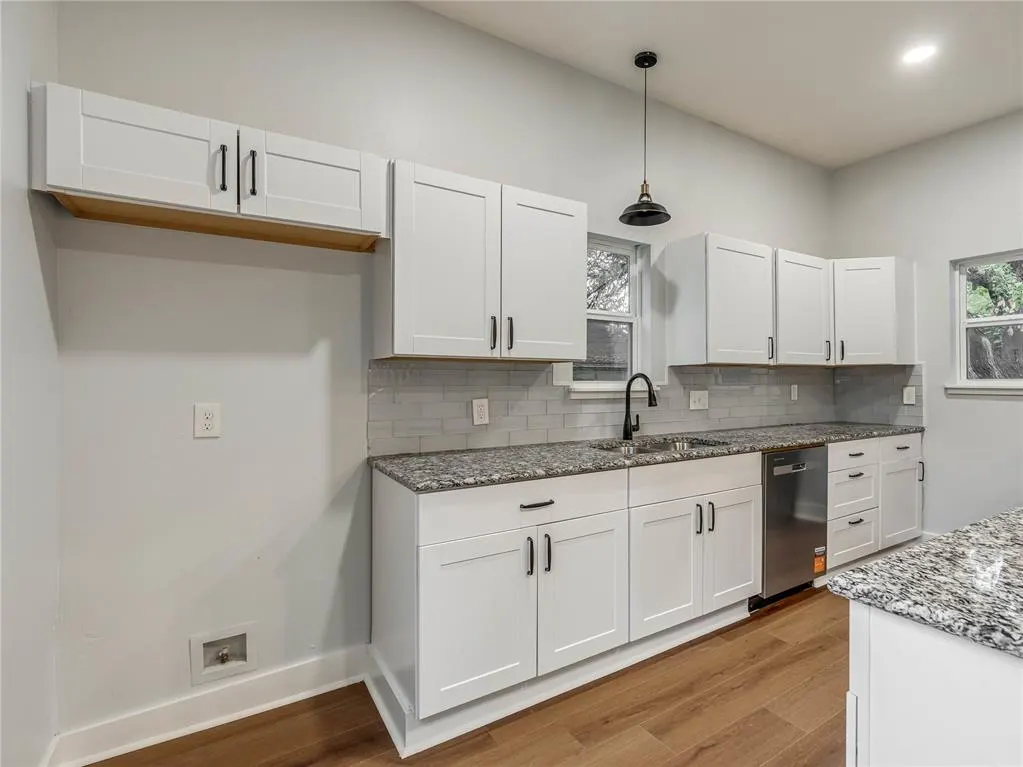 Photo 6 — 517 E Perkins Avenue, Guthrie, OK 73044