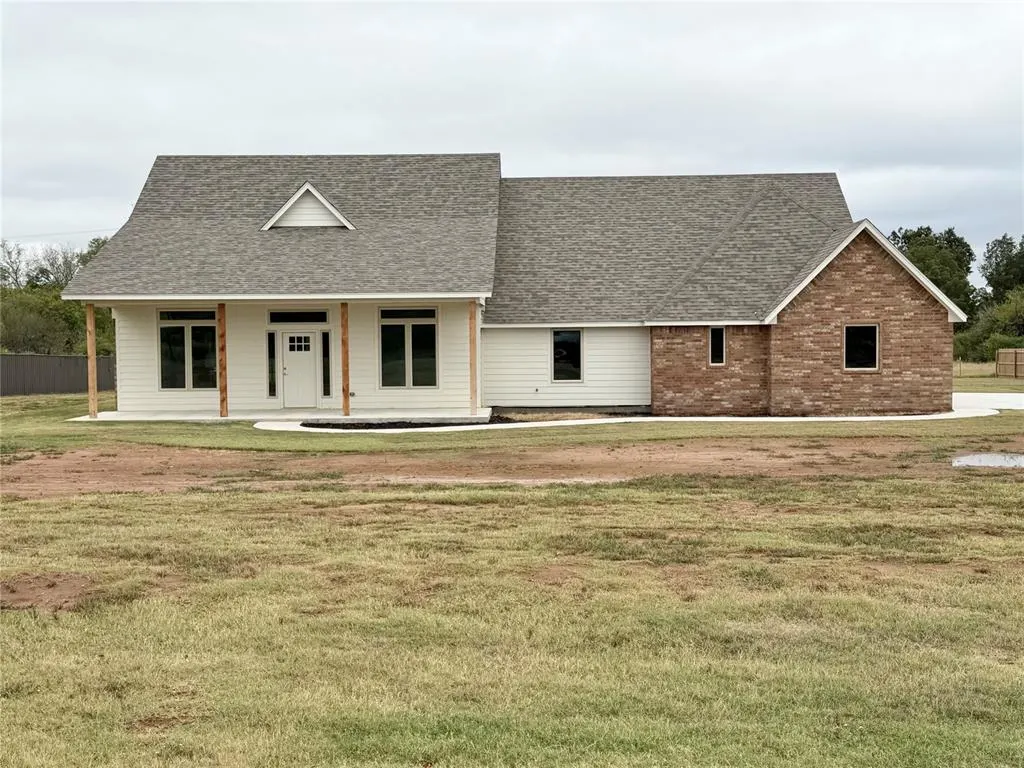 Front exterior — 9676 Bryan Road, Shawnee, OK 74804