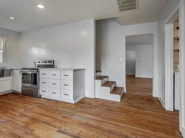 Photo 8 — 2440 NW 36th Street, Oklahoma City, OK 73112