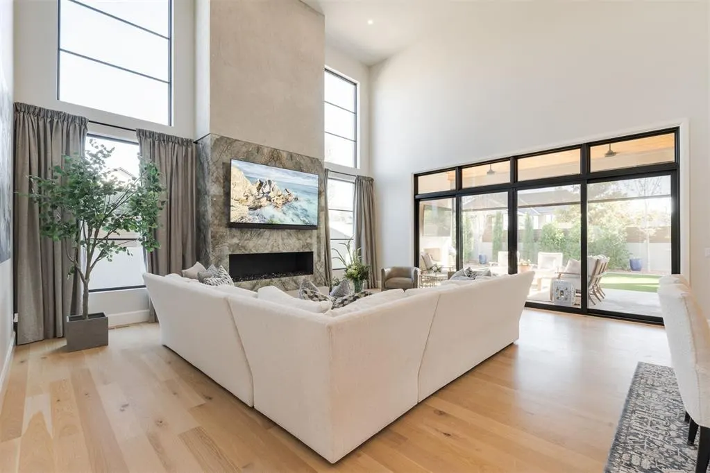 Photo 12 — 15628 Woodleaf Lane, Edmond, OK 73013