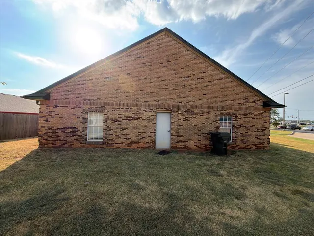Photo 8 — 2000 S Douglas Boulevard, Midwest City, OK 73130