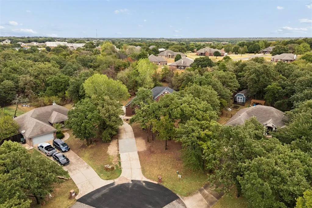 Photo 36 — 12222 Canyon Circle Circle, Guthrie, OK 73044
