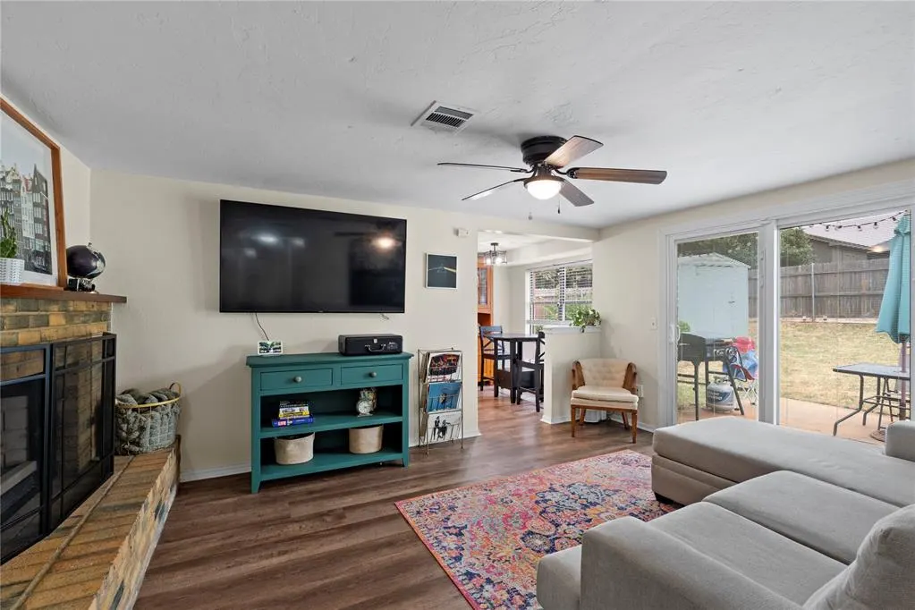 Photo 4 — 701 Cherryvale Road, Edmond, OK 73003