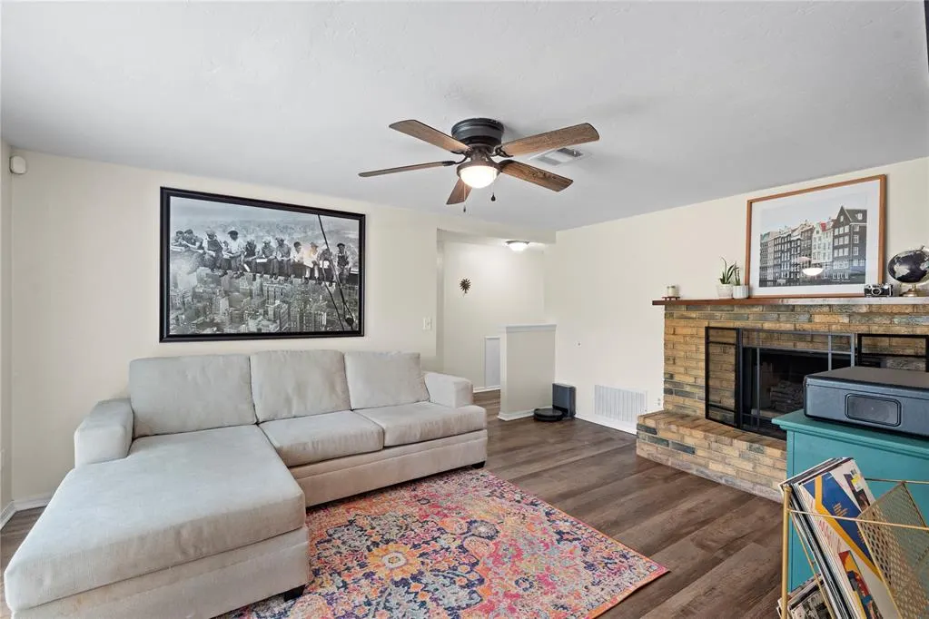 Photo 5 — 701 Cherryvale Road, Edmond, OK 73003