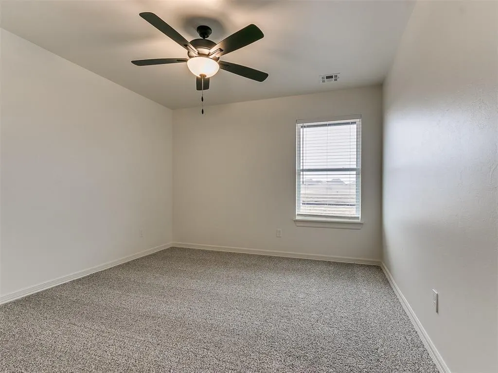 Photo 32 — 7717 Three Woods Lane, Yukon, OK 73099