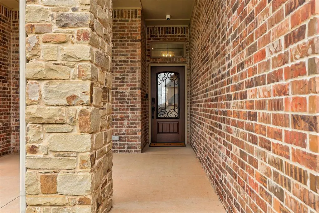 Photo 4 — 18513 Haslemere Lane, Edmond, OK 73012