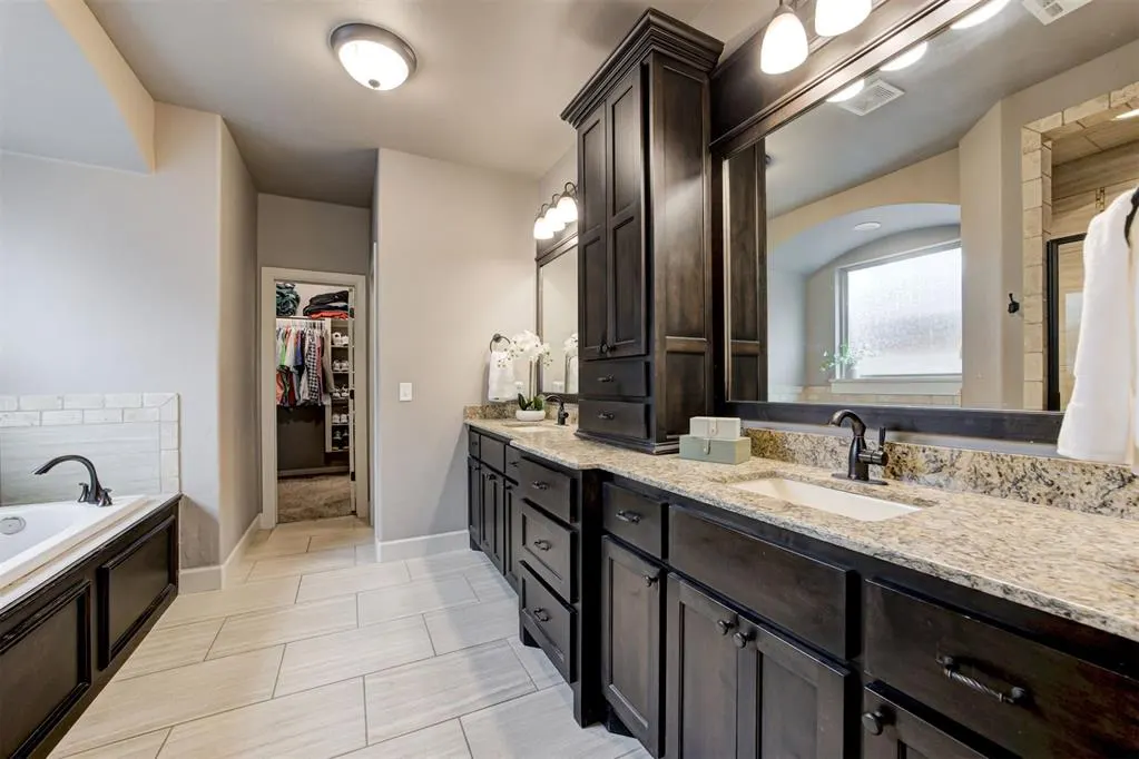 Photo 17 — 18513 Haslemere Lane, Edmond, OK 73012