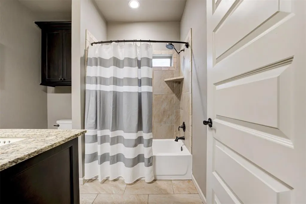 Photo 24 — 18513 Haslemere Lane, Edmond, OK 73012