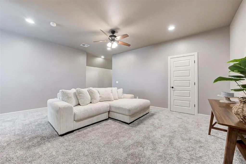 Photo 33 — 18513 Haslemere Lane, Edmond, OK 73012