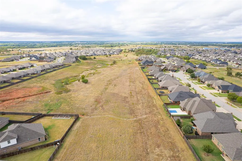Photo 41 — 18513 Haslemere Lane, Edmond, OK 73012