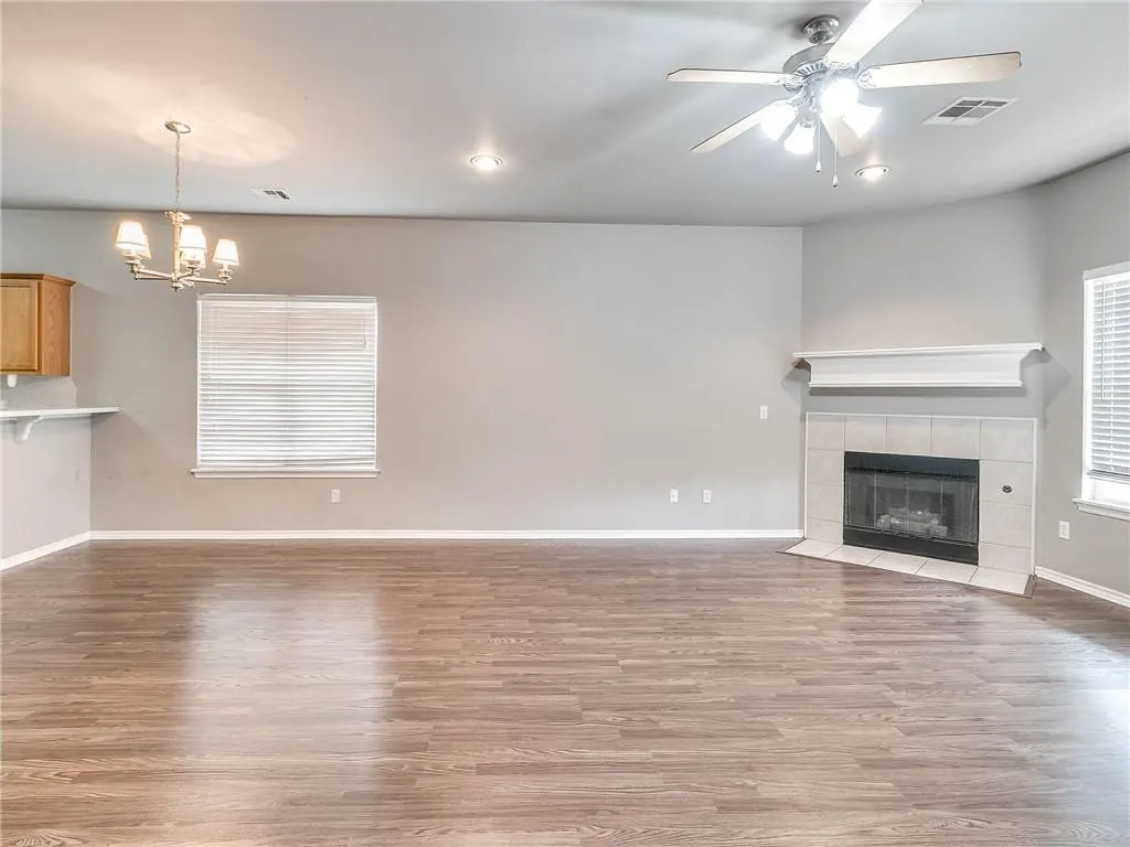 Photo 5 — 5928 SE 69th Street, Oklahoma City, OK 73135