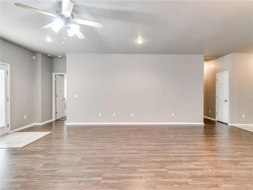 Photo 6 — 5928 SE 69th Street, Oklahoma City, OK 73135