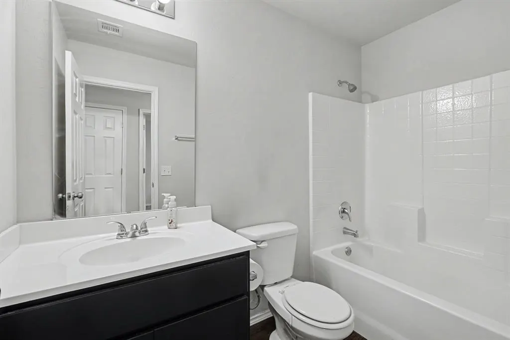 Photo 17 — 9638 High Noon Road, Yukon, OK 73099