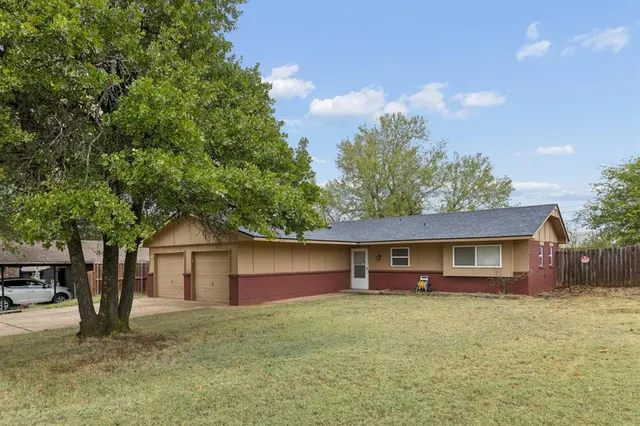 Photo 3 — 533 Beebe Street, Jones, OK 73049