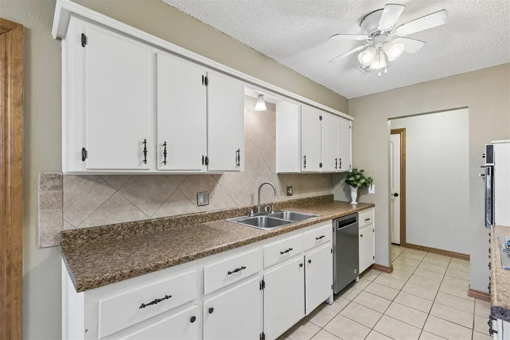 Photo 14 — 533 Beebe Street, Jones, OK 73049