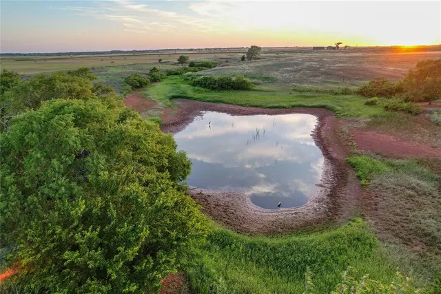 Photo 3 — 160 Acres - E 1150 & N 1860 Roads, Sayre, OK 73662