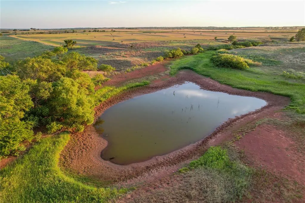 Photo 17 — 160 Acres - E 1150 & N 1860 Roads, Sayre, OK 73662