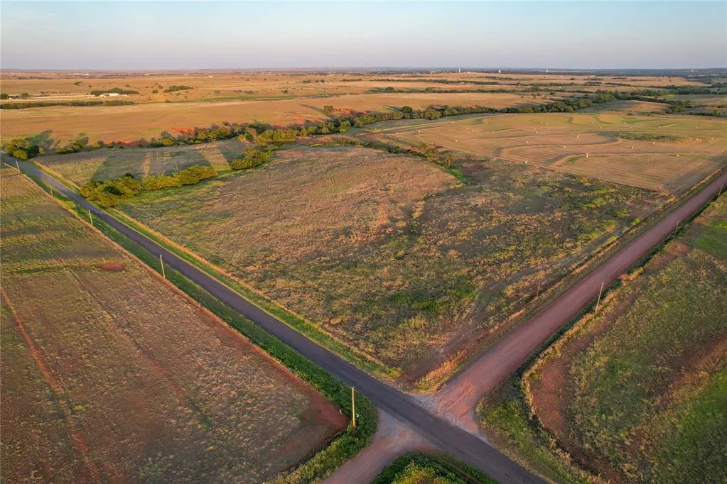 Photo 23 — 160 Acres - E 1150 & N 1860 Roads, Sayre, OK 73662