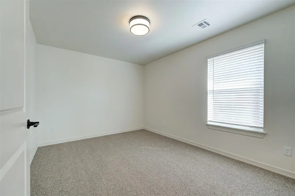 Photo 34 — 11917 NW 120th Street, Yukon, OK 73099