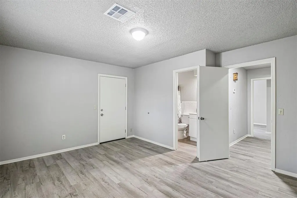 Photo 12 — 744 NW 111th Street, Oklahoma City, OK 73114