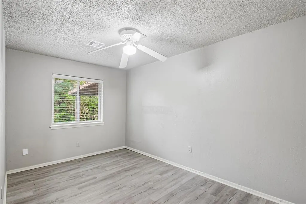 Photo 19 — 744 NW 111th Street, Oklahoma City, OK 73114