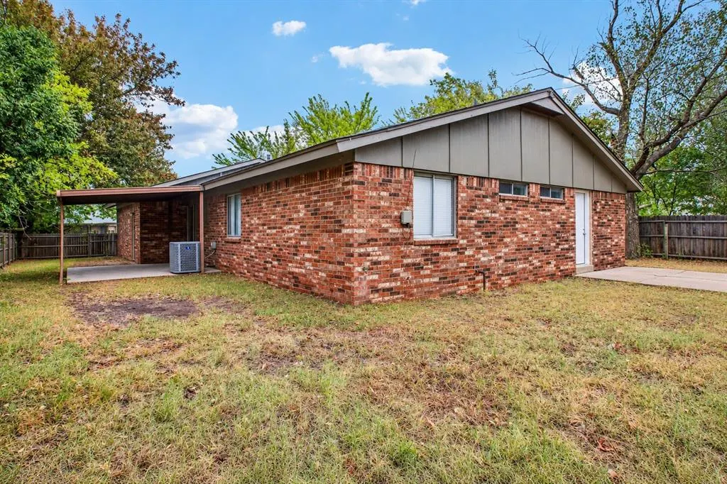 Photo 21 — 744 NW 111th Street, Oklahoma City, OK 73114
