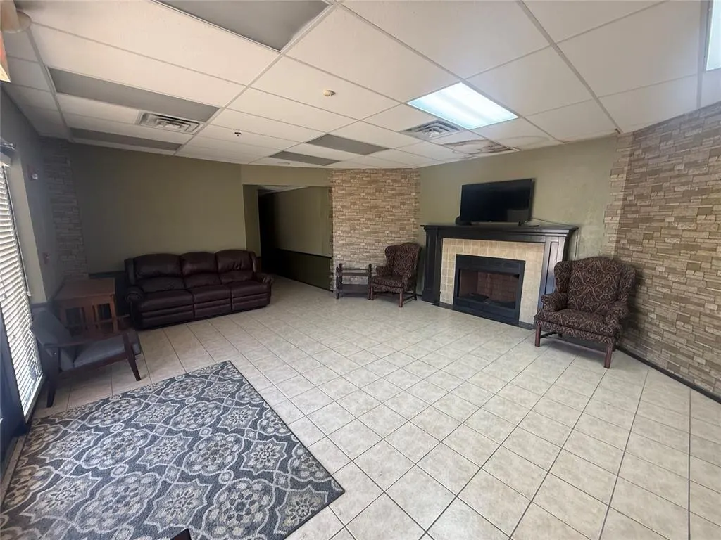Photo 3 — 2001 S Broadway Avenue Suites 3 and 4, Moore, OK 73160