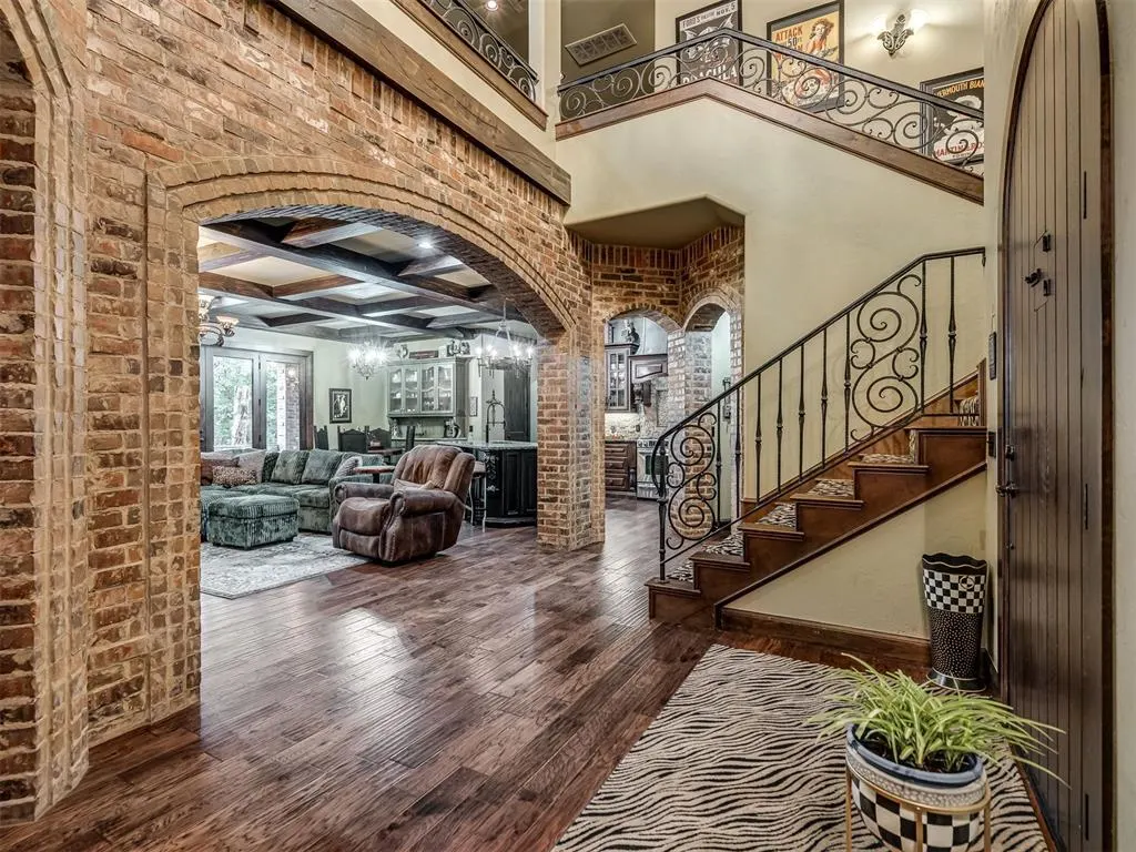 Photo 9 — 6702 Stone Hill Drive, Edmond, OK 73034