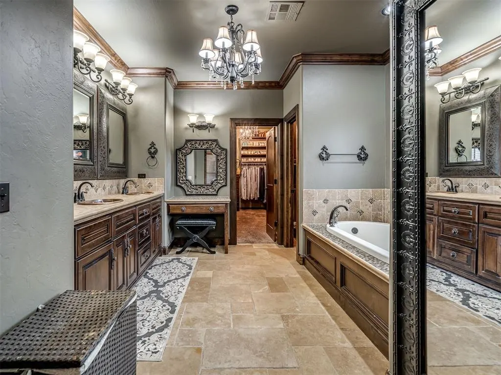 Photo 21 — 6702 Stone Hill Drive, Edmond, OK 73034