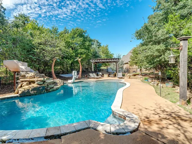 Photo 3 — 6702 Stone Hill Drive, Edmond, OK 73034
