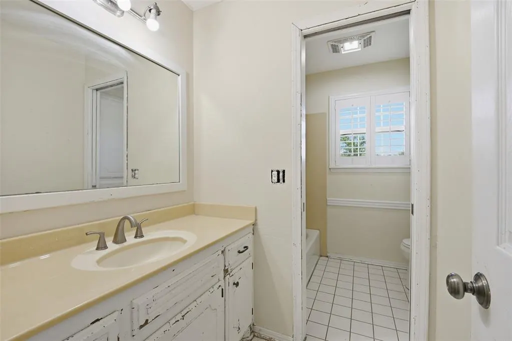 Photo 10 — 103 E Lakeview Court, Tecumseh, OK 74873