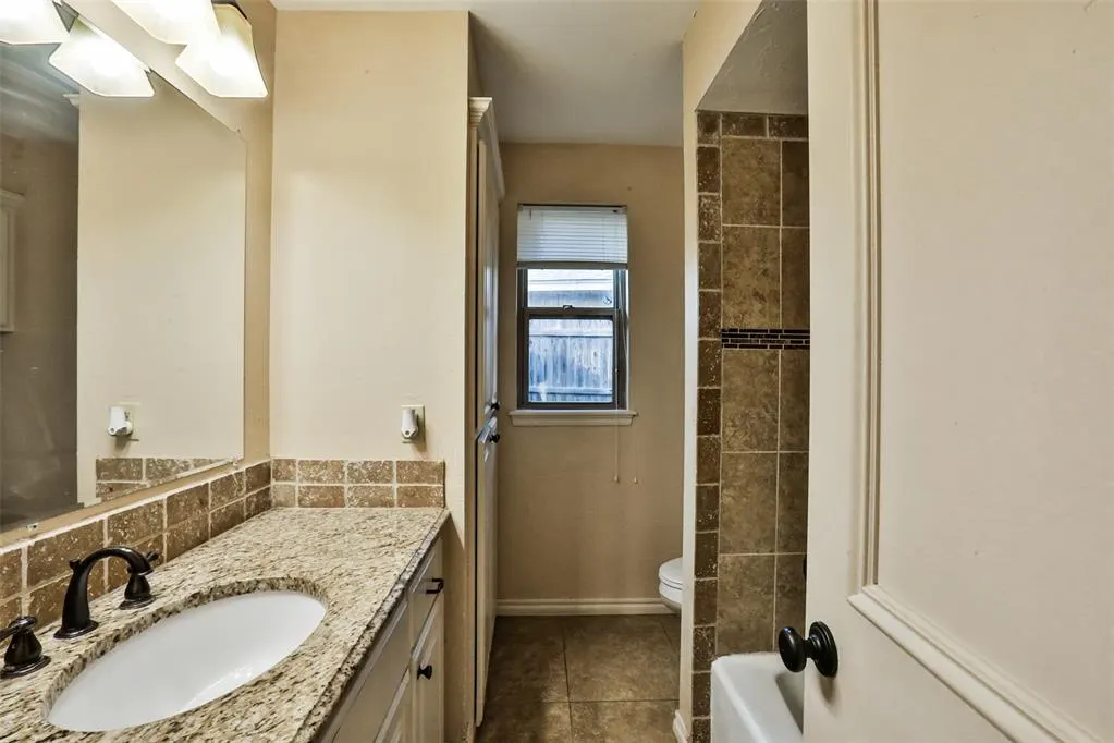 Photo 29 — 10016 Kingsgate Drive, Oklahoma City, OK 73159