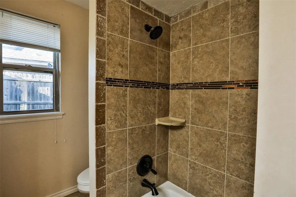 Photo 30 — 10016 Kingsgate Drive, Oklahoma City, OK 73159