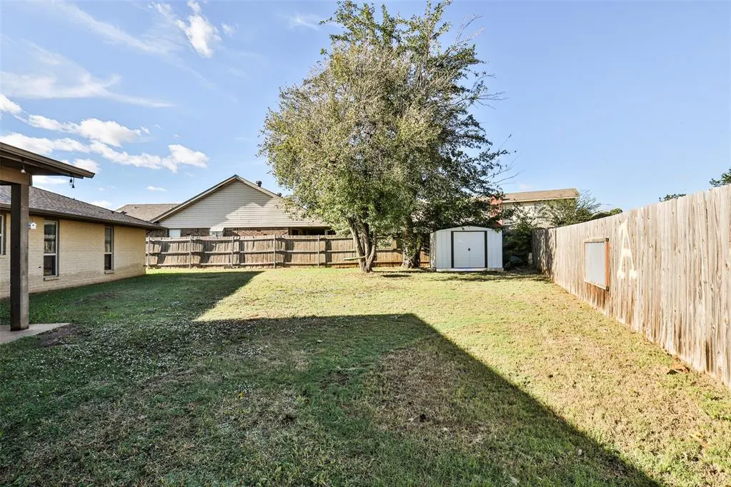 Photo 36 — 10016 Kingsgate Drive, Oklahoma City, OK 73159